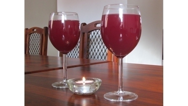 Májový košt vína v Třeboni + trh