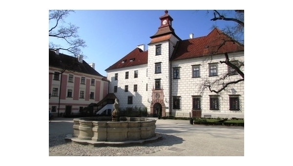 Diamanty jsou věčné - výstava a prodej v Třeboni